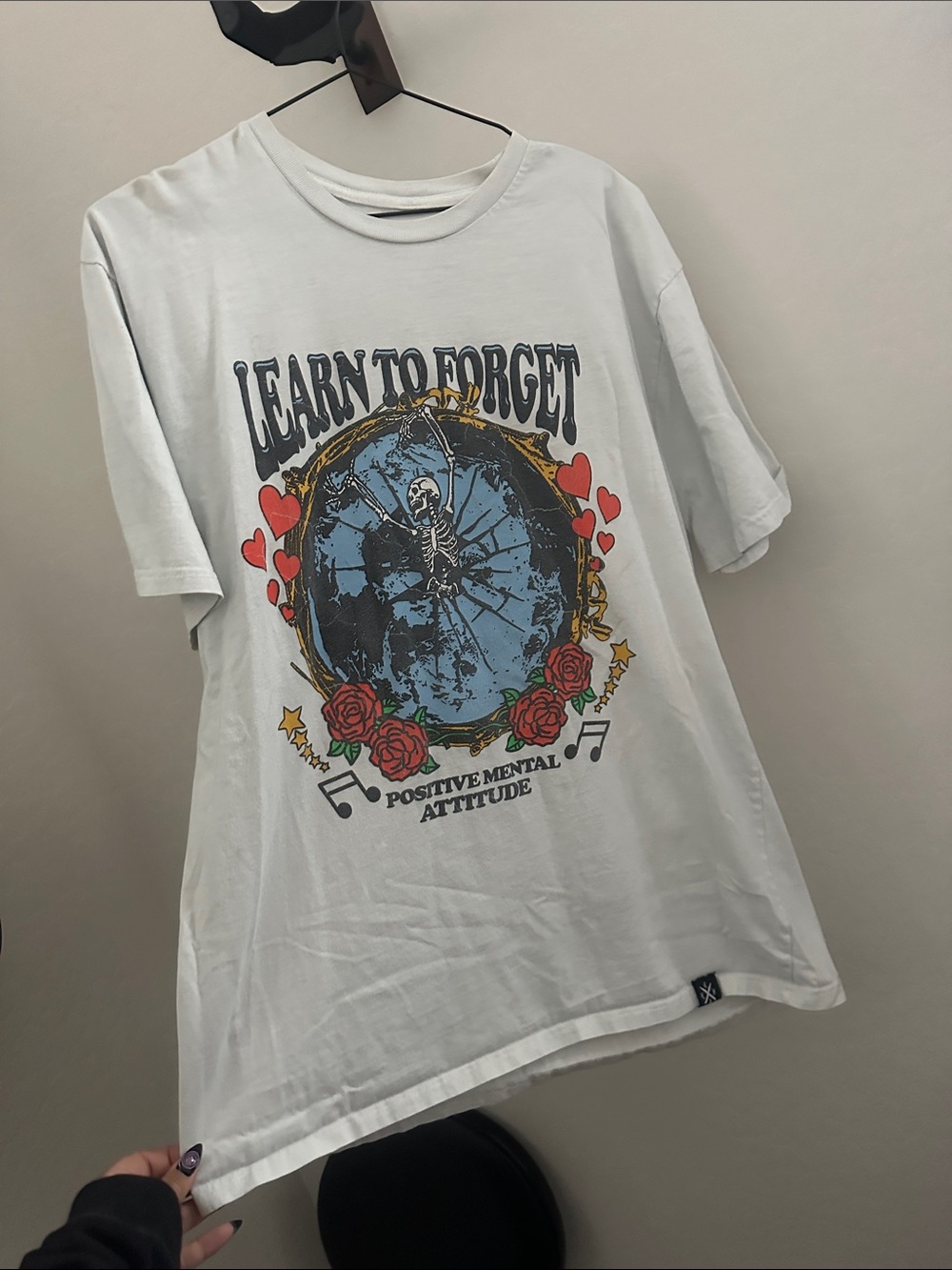 White 'Learn to Forget' Graphic Short Sleeve Men's Tee
